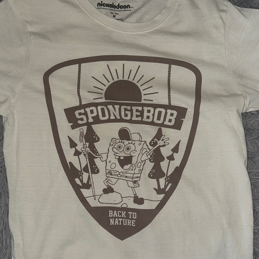 Graphic Tee bundle - Picture 7 of 13